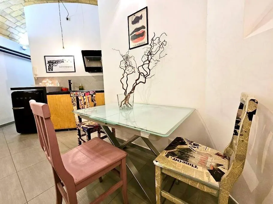 Garbatella Vintage Apartment Rome 0*,